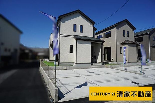 C号棟:駐車スペース3台可(車種による)(2026年03月撮影)