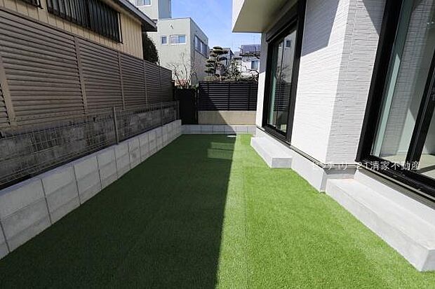 A棟:お子様も嬉しいお庭付き!(2026年03月撮影)