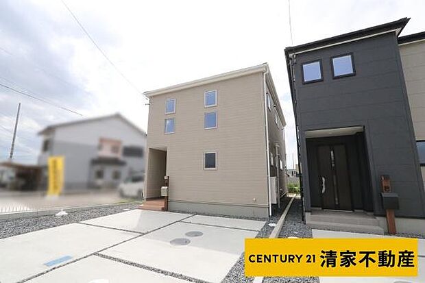 4号棟:駐車スペース2台分あり!(2026年04月撮影)