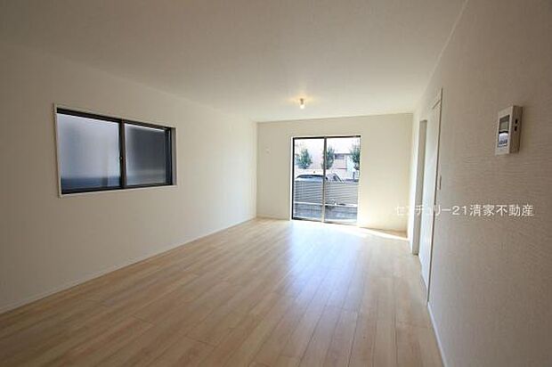 3号棟：明るい日差しが入るリビング！(2026年01月撮影)