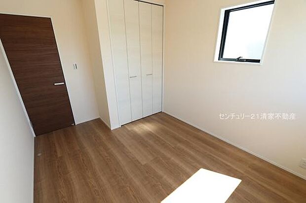 5号棟：子供部屋にも嬉しい全居室収納スペース(2026年09月撮影)