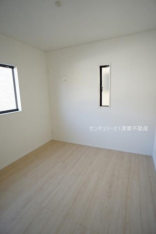 3号棟:2面採光で明るい室内!(2026年03月撮影)