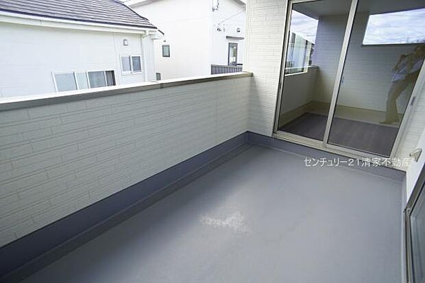 5号棟：広々インナーバルコニーあり！(2026年09月撮影)