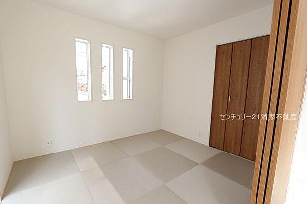 3号棟:お子様の遊び場に最適な和室!(2026年03月撮影)