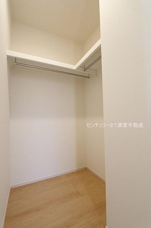 4号棟:季節物もすっきり収納できます!(2026年03月撮影)