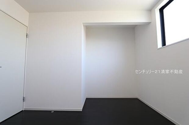 陽光ふりそそぐ明るい室内!(2026年03月撮影)