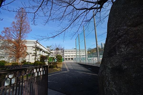 高蔵寺中学校まで850m、高蔵寺中学校まで850m(徒歩約11分)