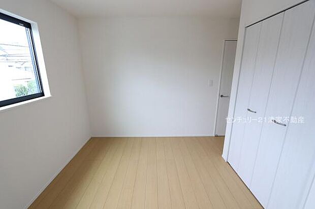 子供部屋にも嬉しい全居室収納スペース(2026年08月撮影)