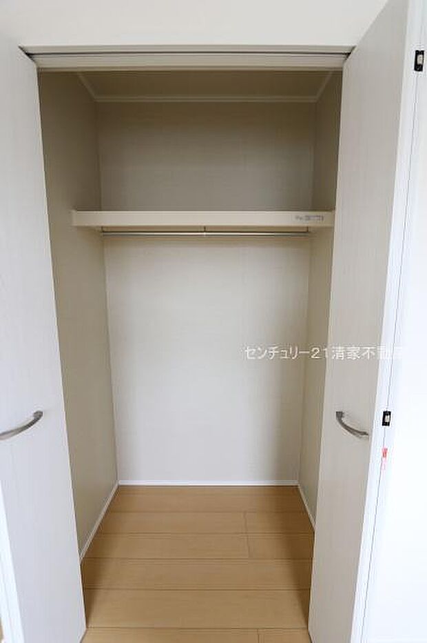 たっぷり収納のクローゼット!(2026年08月撮影)