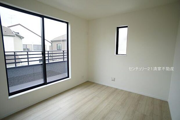 B号棟:子供部屋にも嬉しい全居室収納スペース(2026年09月撮影)
