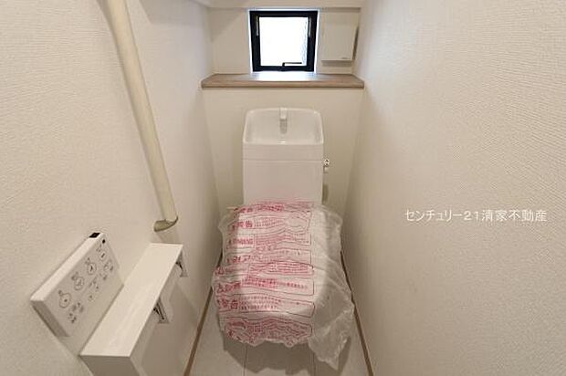 Ａ号棟：手すりがついているため、ご年配の方も安心(2026年10月撮影)