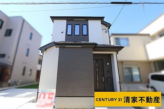 Ｂ号棟：駐車スペース2台分あり!(2026年10月撮影)