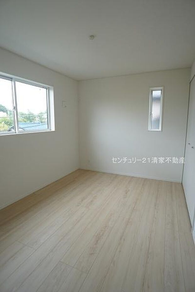 2号棟:子供部屋にも嬉しい全居室収納スペース(2026年09月撮影)