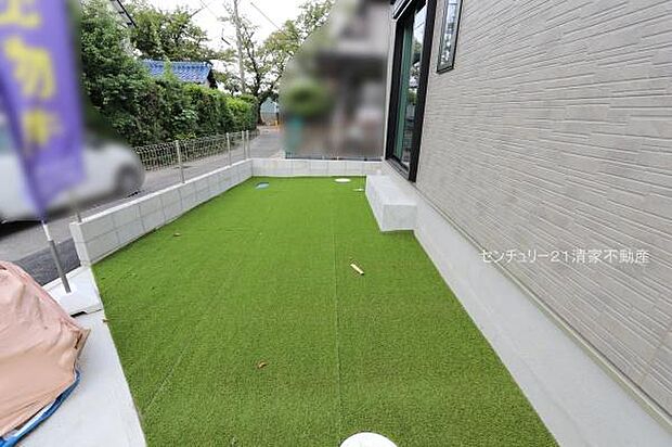 お子様も嬉しいお庭付き！(2026年09月撮影)