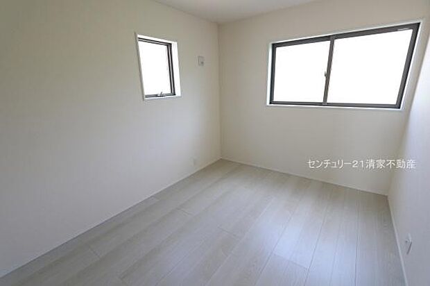 1号棟:子供部屋にも嬉しい全居室収納スペース(2026年09月撮影)