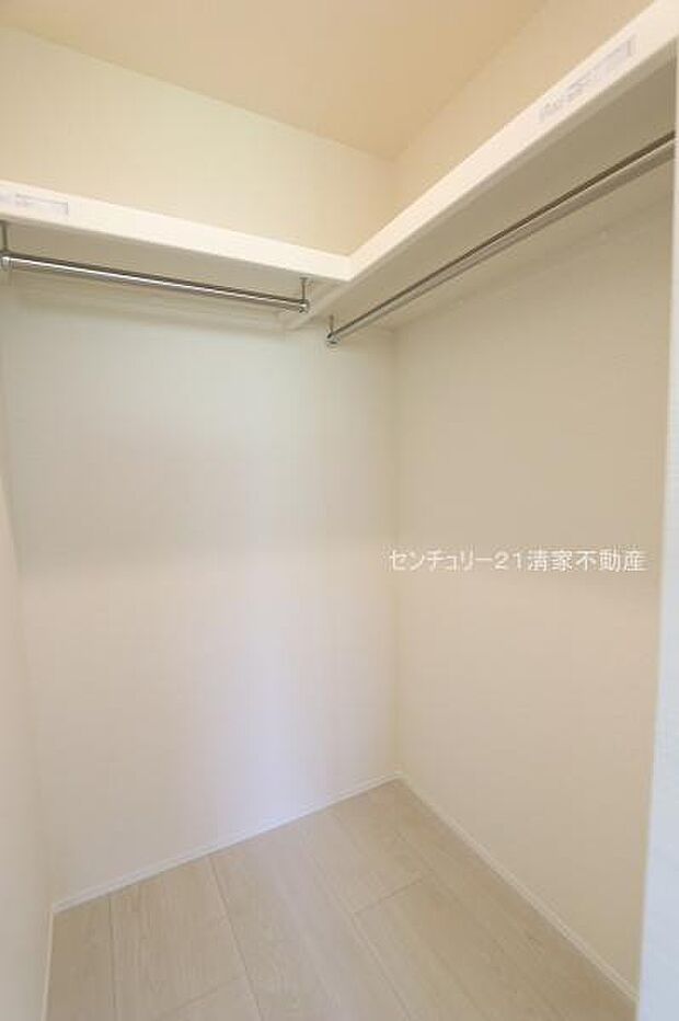 1号棟:たっぷり収納のウォークインクローゼット!(2026年09月撮影)