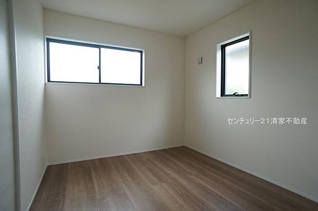 子供部屋にも嬉しい全居室収納スペース(2026年09月撮影)