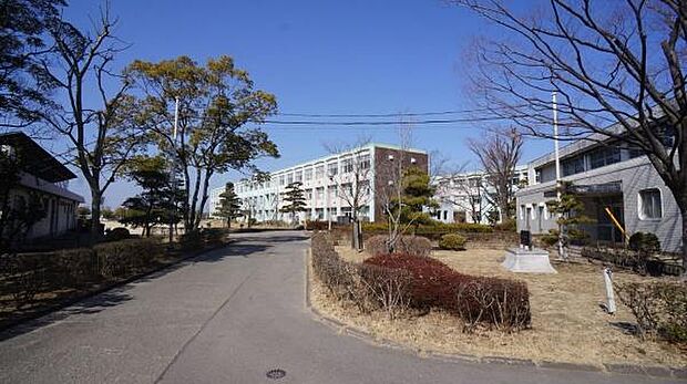 桃ヶ丘小学校まで400m、桃ヶ丘小学校まで400m(徒歩約5分)