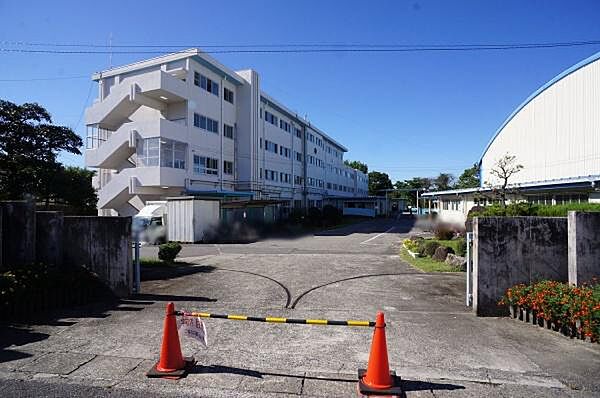 西山小学校まで450m、西山小学校まで450m(徒歩約6分)