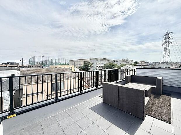 空が広がる屋上テラス！