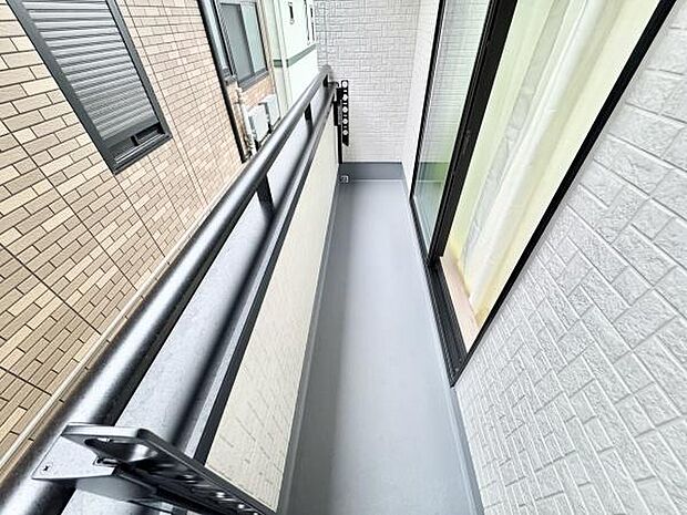 バルコニーは3か所に設置され、用途に合わせて使い分けを可能にしてくれます。