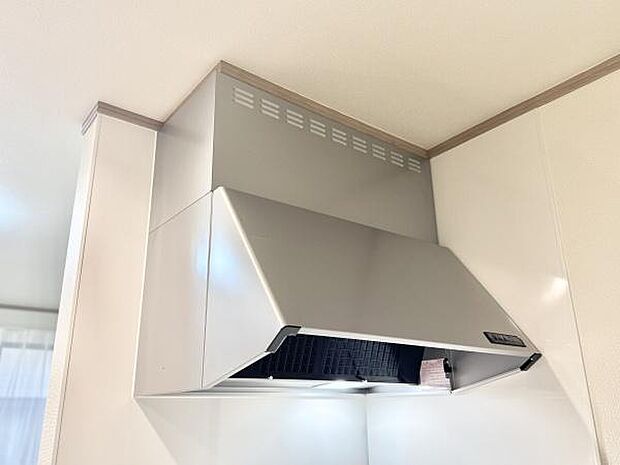 掃除も楽な薄型レンジフード