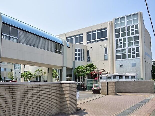 さいたま市立与野南中学校まで1600m