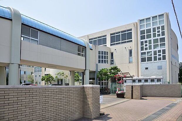 さいたま市立与野南中学校まで1620m