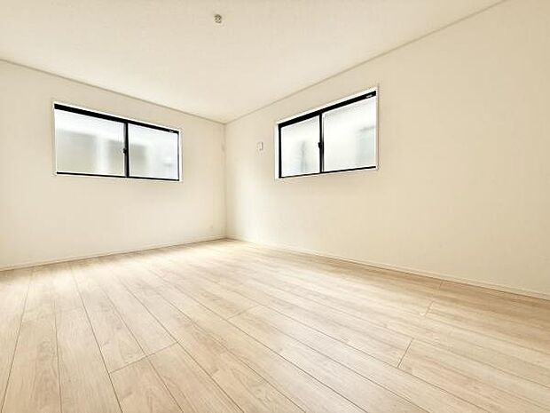 子ども部屋にも最適！収納付き！各部屋がご家族それぞれの心地よい時間が過ごせるような空間設計になっています！