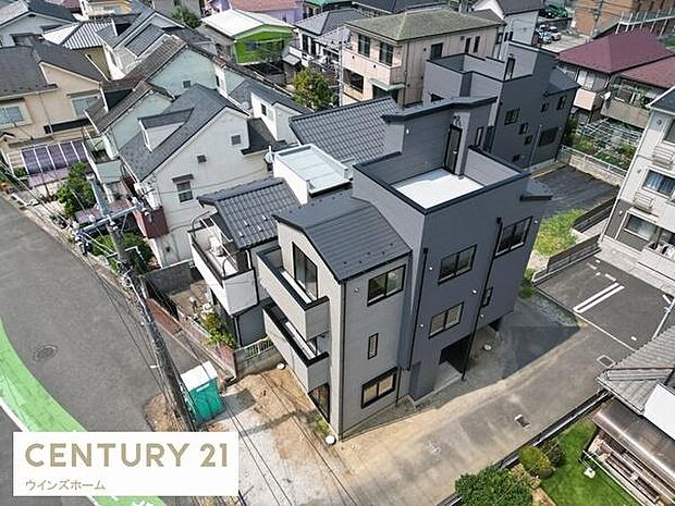 〜ドローン撮影（2025.8)〜周辺には、買物施設・公園・教育施設などが揃う暮らしに便利な環境です！
