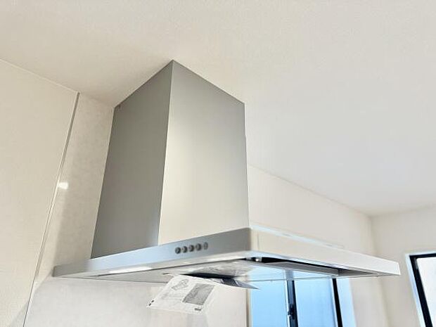 掃除も楽な薄型レンジフード