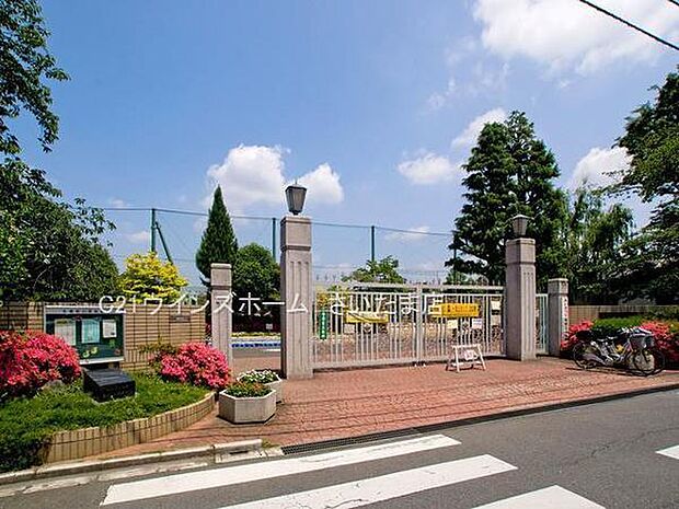 さいたま市立北浦和小学校まで530m