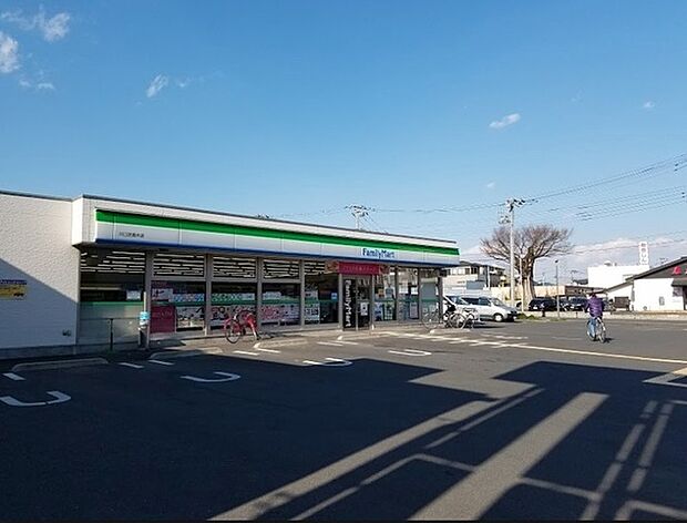 ファミリーマート川口芝高木店まで653m