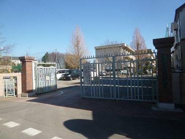 上尾市立原市中学校まで734m