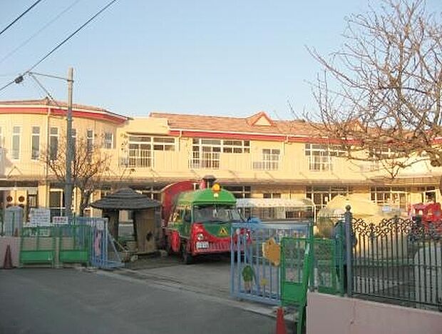 木の実幼稚園まで824m