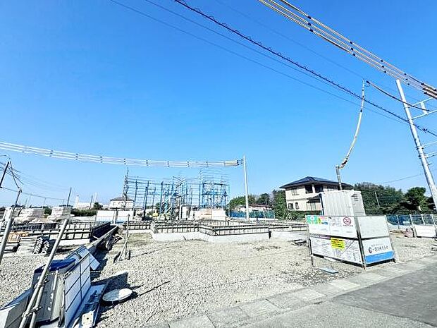 カースペース3台駐車可能で、お出かけや通勤時にも安心です!