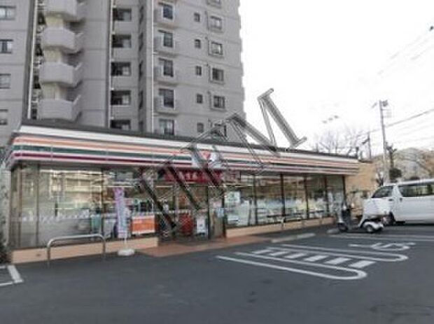 セブンイレブンさいたま南本町2丁目店まで550m