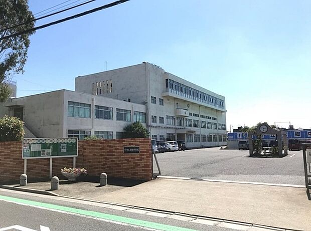 川口市立元郷中学校まで1100m