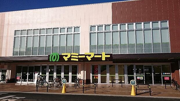 マミーマート三室山崎店まで810m