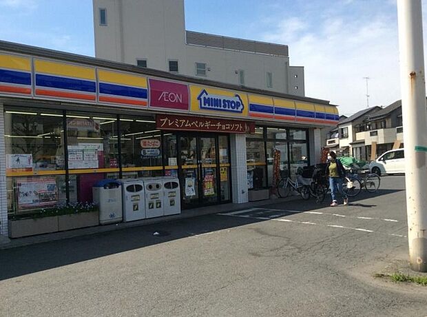 ミニストップ浦和木崎店まで350m