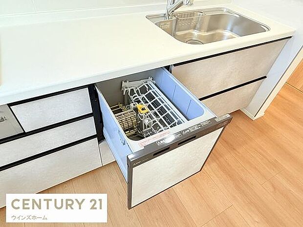 家事の時短に嬉しいビルトイン食洗機付き！忙しい毎日をサポートする頼れる設備です。