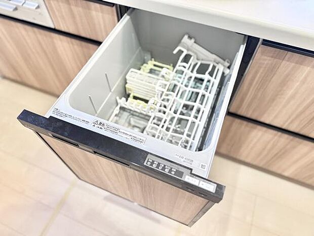 ビルトイン食洗機付きのシステムキッチンで家事の負担を軽減、忙しいパパママをサポートします！