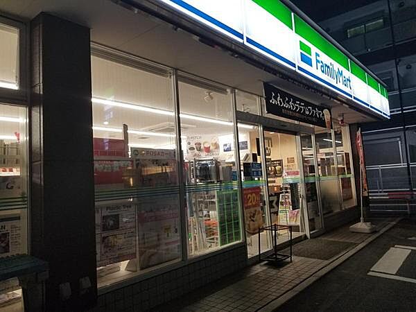ファミリーマートさいたま別所町店まで414m