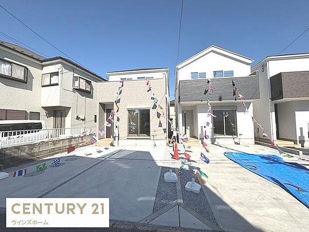 カースペースゆったり並列2台駐車可能で、お出かけや通勤時にも安心です！