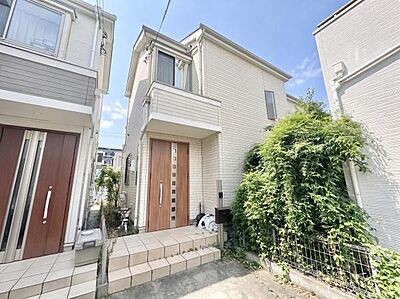 外観:コンビニ、スーパーなどが近く日々の買い物に便利!保育園、小学校等も近くに揃うファミリーにうれしい住環境です! 外観:コンビニ、スーパーなどが近く日々の買い物に便利!保育園、小学校等も近くに揃うファミリーにうれしい住環境です!