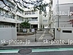 横浜市立港北小学校まで791m