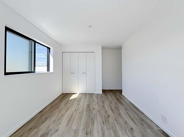 一人ひとりの大切なプライベート空間。趣味・感性で個性的に飾って頂けるようシンプルに。。ゆとりある広さで、一人の時間をゆったりと過ごせる安らぐお部屋になるはずです。