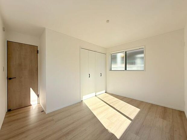 「自然の光が迎える、心地よい暮らし」寝室におすすめです。