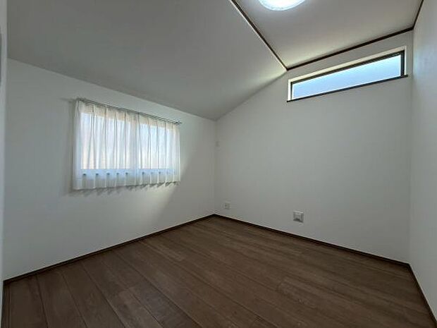 子供部屋や、リモートのお部屋に。静かな空間です