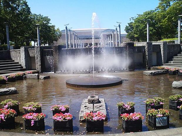 県立保土ケ谷公園まで892m